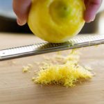 Como fazer e usar raspas de limão